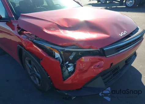 2025 Kia K4 Lxs from USA, damaged, VIN 3KPFT4DE0SE177575